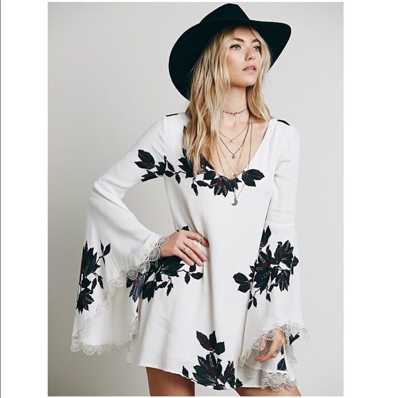NEW FREE PEOPLE Coachella wanderer bell sleeve - Picture 2 of 5